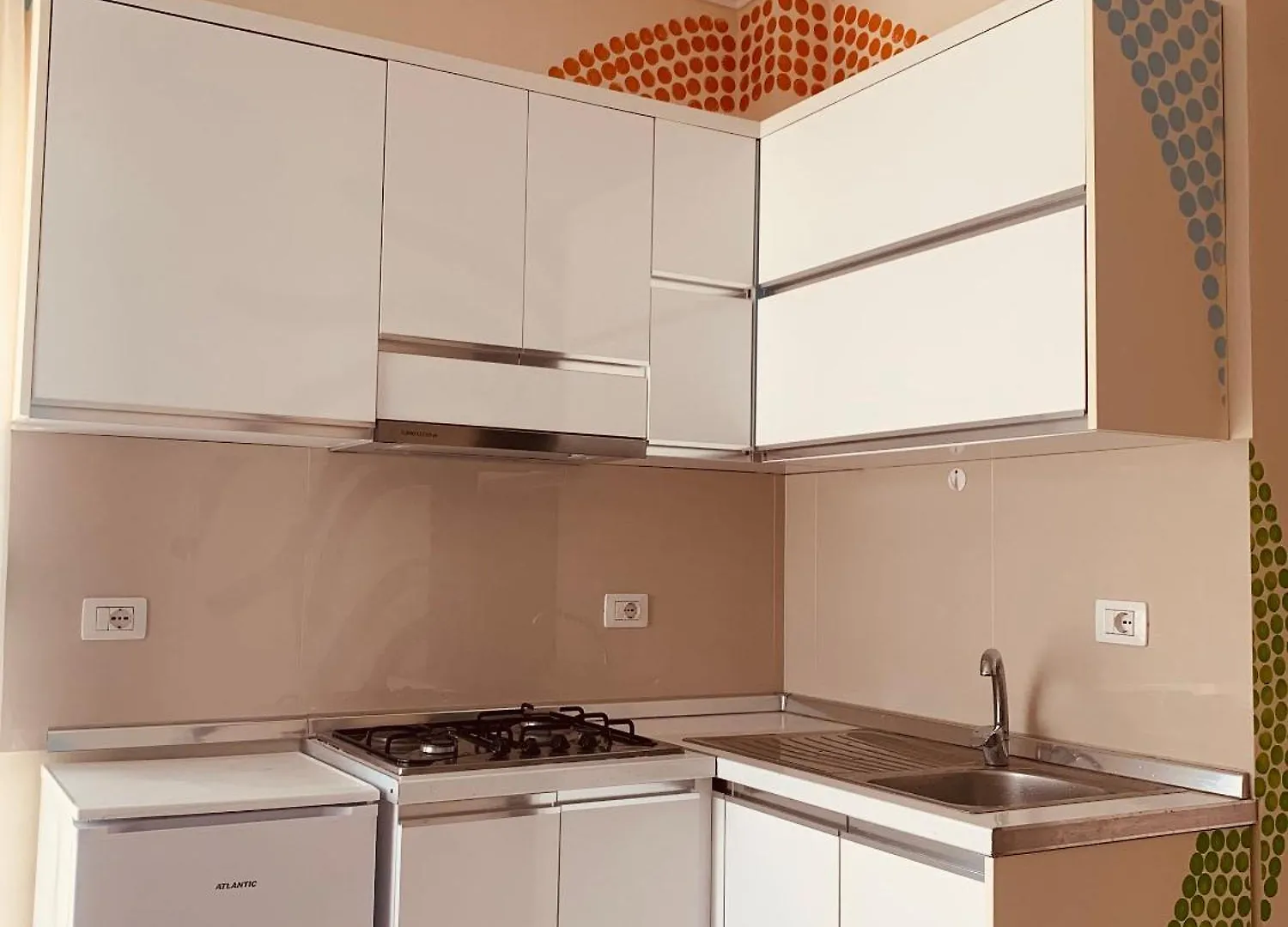 Family Tree - Quiet Area - Self Check In Aparthotel Golem  Albania