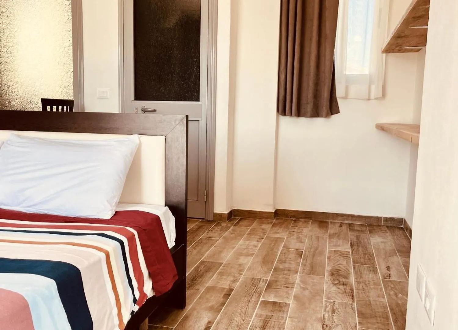 Aparthotel Family Tree - Quiet Area - Self Check In Golem  Albania