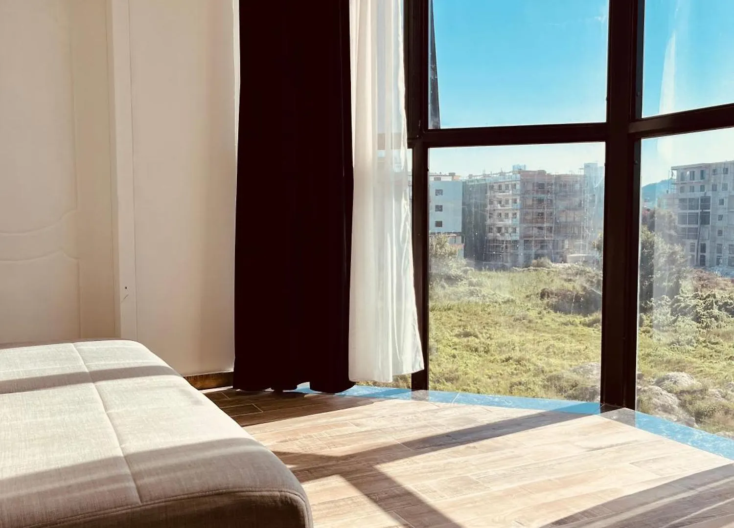 Aparthotel Family Tree - Quiet Area - Self Check In Golem