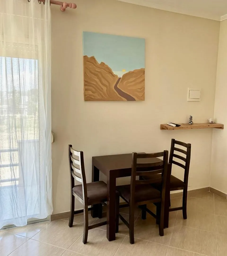 Aparthotel Family Tree - Quiet Area - Self Check In Golem  Albania