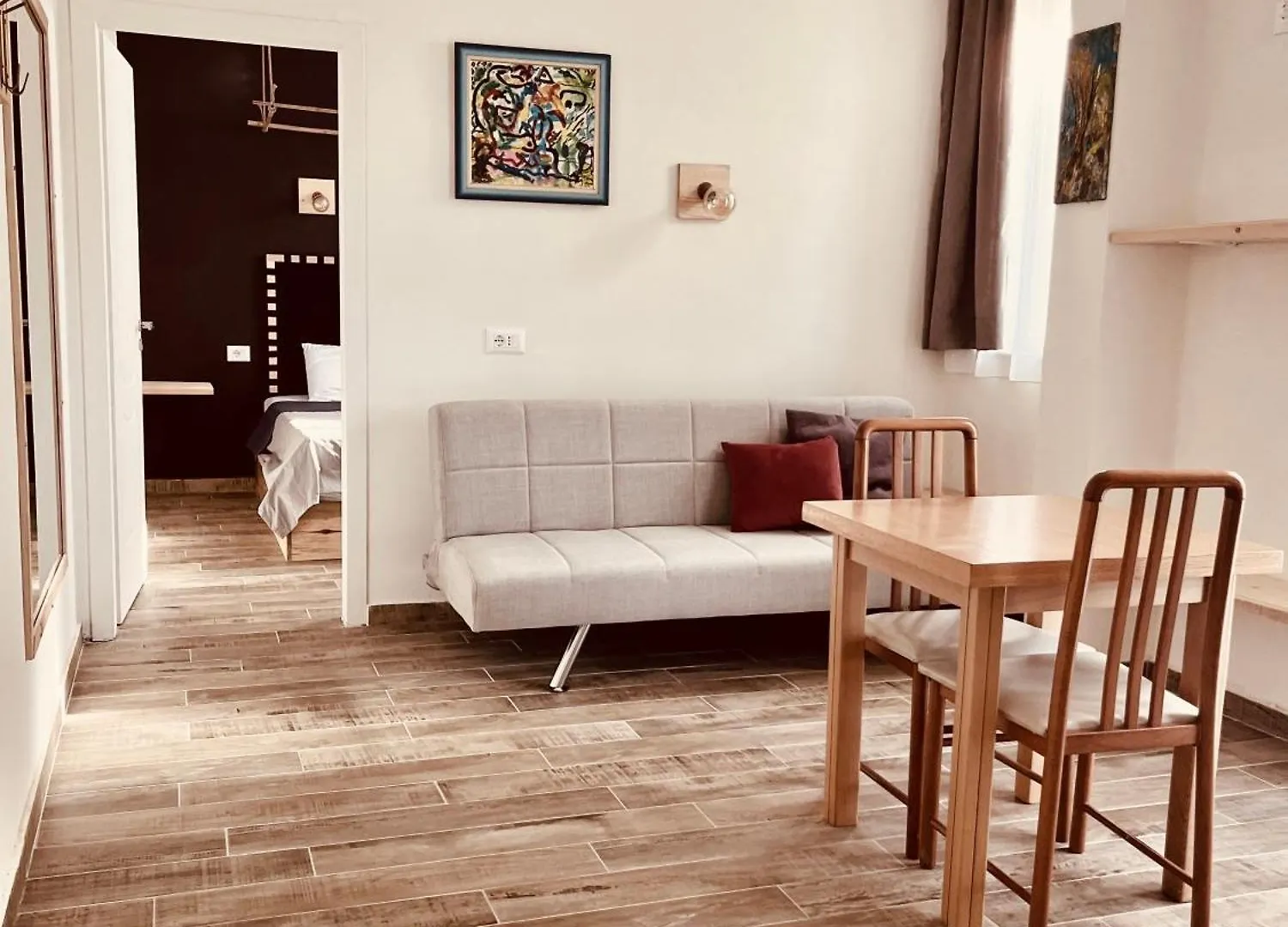 Family Tree - Quiet Area - Self Check In Aparthotel Golem  0*, Golem (Tirana) Albania